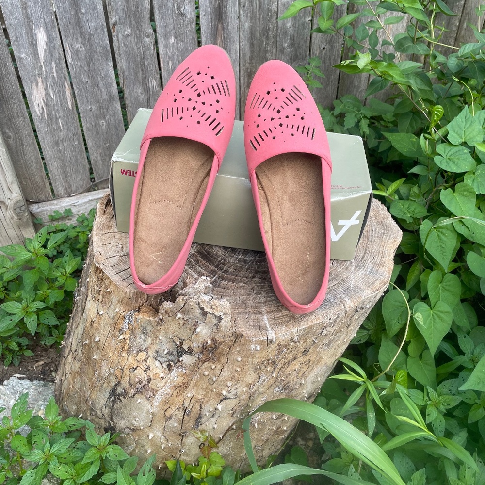 BLACK FRIDAY SALE! A2 by Aerosoles Flats